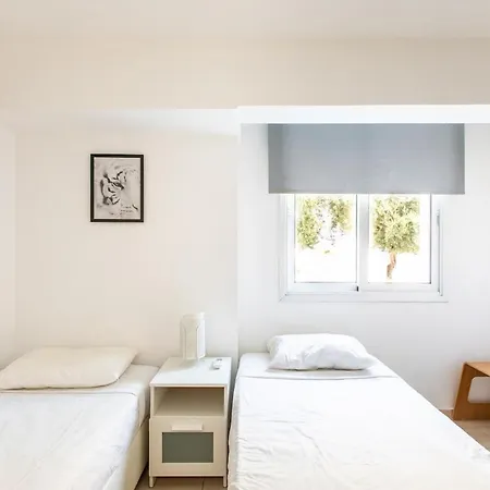 Bright 2-bed Flat, In Center Appartement *