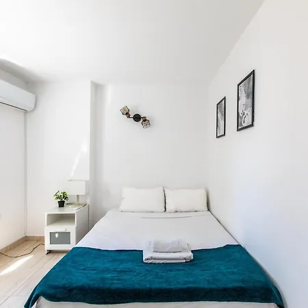 Appartement Bright 2-bed Flat, In Center Larnaca